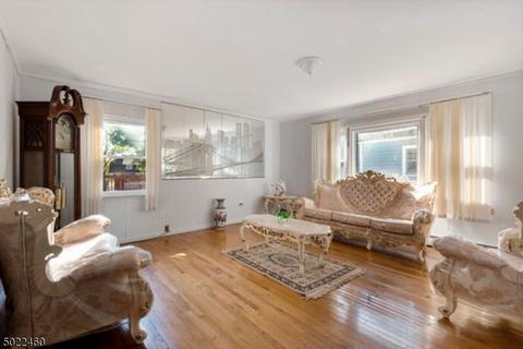 247 N Mountain Ave, Montclair, NJ 07043 photo 4