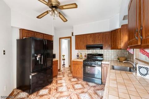 247 N Mountain Ave, Montclair, NJ 07043 photo 10