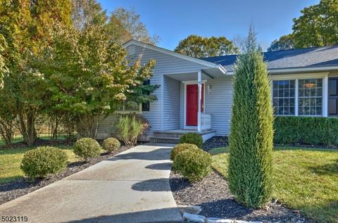 18 Cherry Ln, Mendham, NJ 07945 photo 2