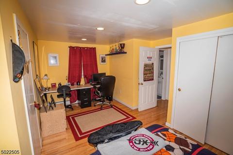 34 Whittaker Ct, Wayne, NJ 07470 photo 13