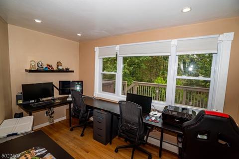 34 Whittaker Ct, Wayne, NJ 07470 photo 7