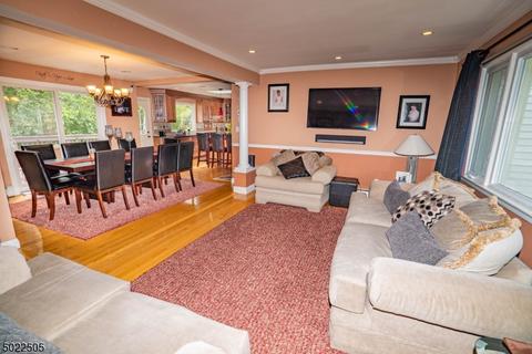 34 Whittaker Ct, Wayne, NJ 07470 photo 6