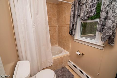 34 Whittaker Ct, Wayne, NJ 07470 photo 9