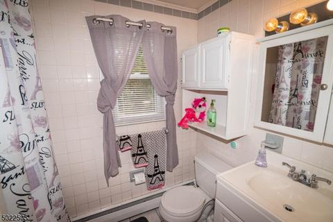 34 Whittaker Ct, Wayne, NJ 07470 photo 14