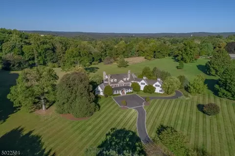 50 Spring Hill Rd, Mendham, NJ 07945 photo 2