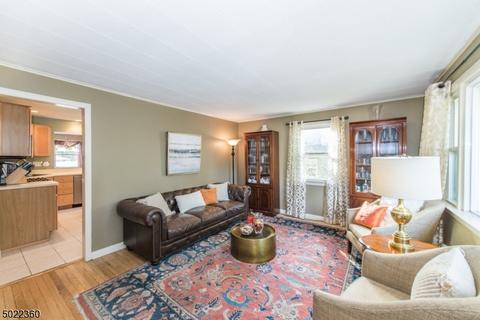 53 E Lake Trl, Wayne, NJ 07470 photo 2