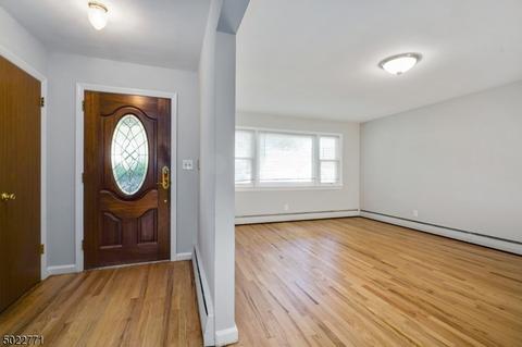 22 Evergreen Ave, Springfield, NJ 07081 photo 4