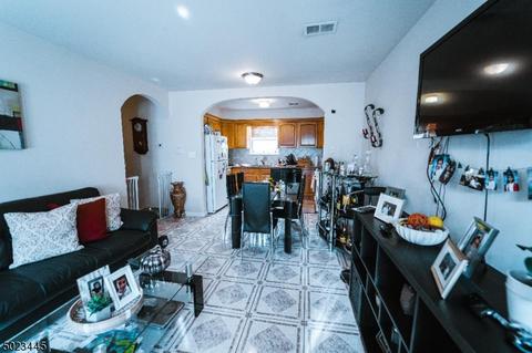 82 Laurel Ave, Union, NJ 07083 photo 5