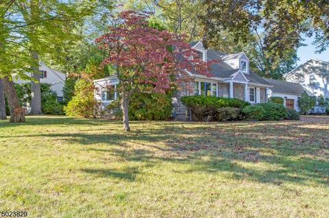 255 Henry St, Paramus, NJ 07652 photo 2