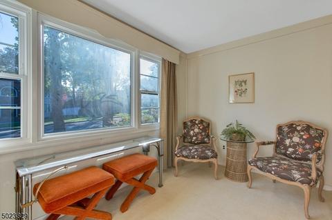 255 Henry St, Paramus, NJ 07652 photo 11