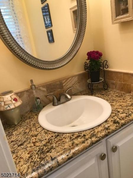 25 Rushmore Ln, Hackettstown, NJ 07840 photo 8