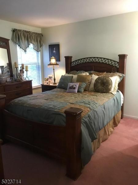 25 Rushmore Ln, Hackettstown, NJ 07840 photo 9