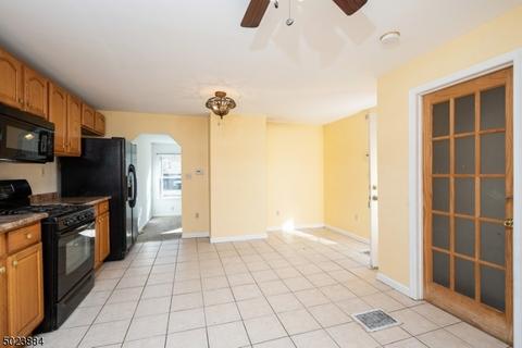 534 W 6th St, Plainfield, NJ 07060 photo 3