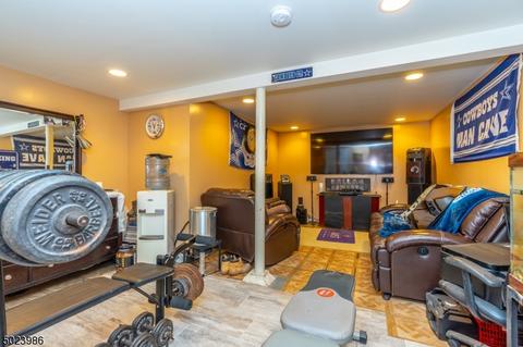 275 E 5th Ave, Roselle, NJ 07203 photo 21