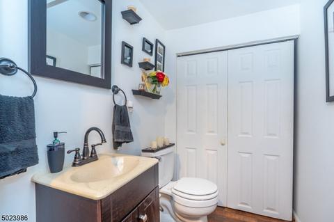 275 E 5th Ave, Roselle, NJ 07203 photo 23
