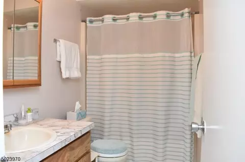 5 Overlook Dr, Clinton, NJ 08809 photo 12