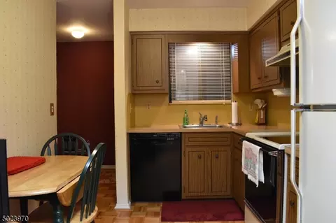 5 Overlook Dr, Clinton, NJ 08809 photo 4