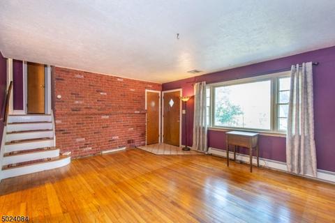 653 Colfax Rd, Wayne, NJ 07470 photo 3