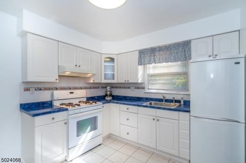 67 Valley View Rd, Hillside, NJ 07205 photo 10