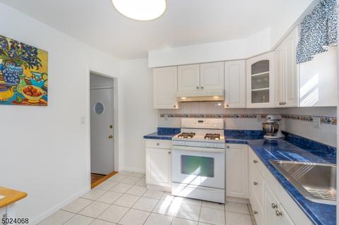 67 Valley View Rd, Hillside, NJ 07205 photo 9