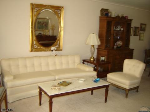 24 Manor Dr, Wayne, NJ 07470 photo 3