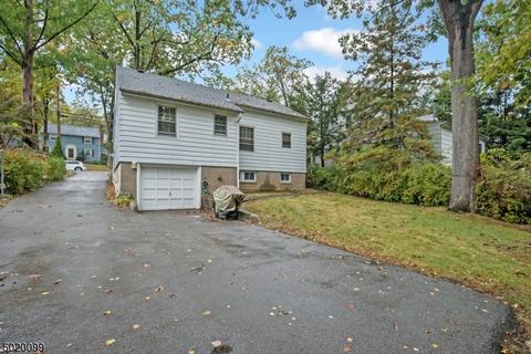 130 Beechwood Dr, Wayne, NJ 07470 photo 3