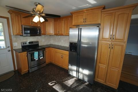 11 Harding Ave, Clark, NJ 07066 photo 8