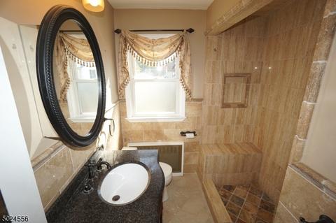 11 Harding Ave, Clark, NJ 07066 photo 10