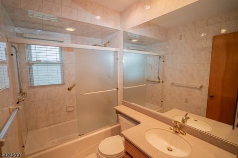 54 Colfax Rd, Wayne, NJ 07470 photo 11
