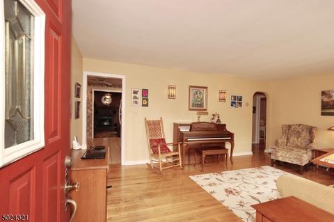 57 Waldwick Ave, Waldwick, NJ 07463 photo 3