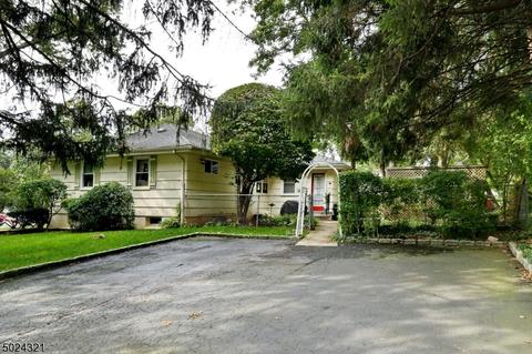57 Waldwick Ave, Waldwick, NJ 07463 photo 24