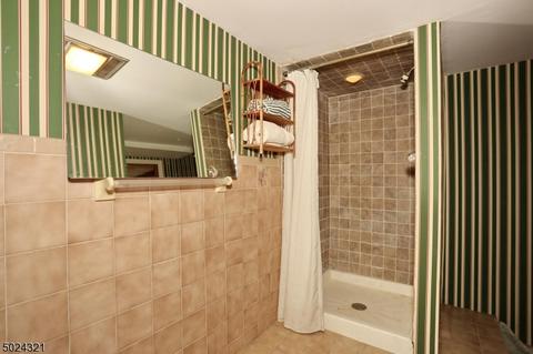 57 Waldwick Ave, Waldwick, NJ 07463 photo 23