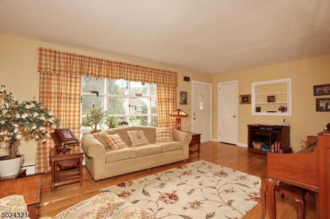 57 Waldwick Ave, Waldwick, NJ 07463 photo 5