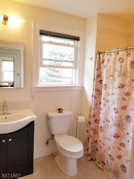 55 E Almira St, Bloomfield, NJ 07003 photo 14