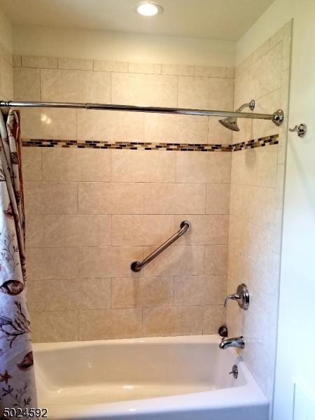 55 E Almira St, Bloomfield, NJ 07003 photo 15