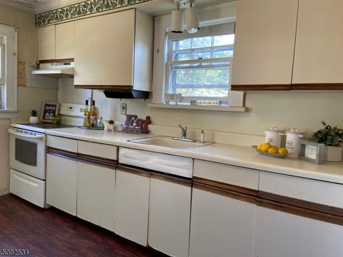 26 Maple Ave, Montville Twp., NJ 07058 photo 9