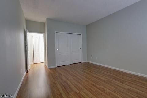 704 Brittany Dr, Wayne, NJ 07470 photo 19
