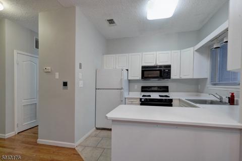 704 Brittany Dr, Wayne, NJ 07470 photo 15