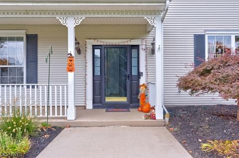 58 Atherton Ct, Wayne, NJ 07470 photo 3