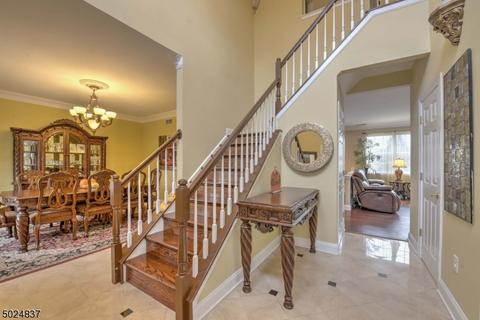 58 Atherton Ct, Wayne, NJ 07470 photo 4