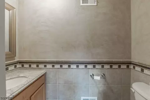 712 Spooner Ave, Plainfield, NJ 07060 photo 3