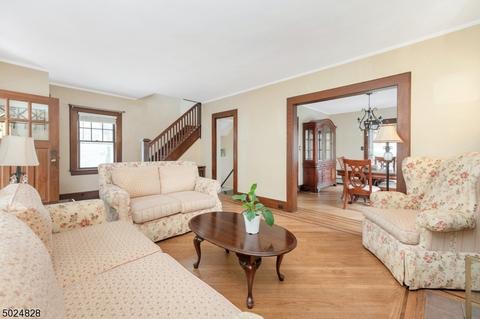 38 Dodd St, Montclair, NJ 07042 photo 4