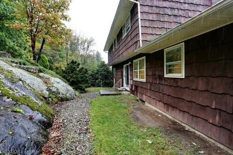 8 Mc Atee Ln, Wanaque, NJ 07465 photo 24
