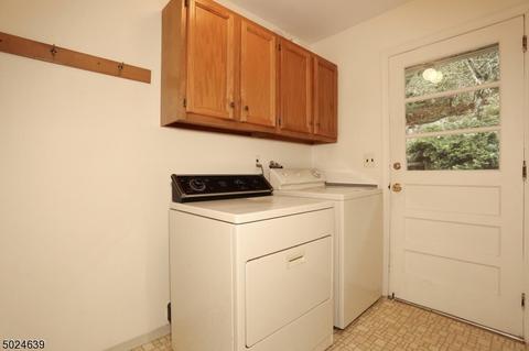 8 Mc Atee Ln, Wanaque, NJ 07465 photo 14