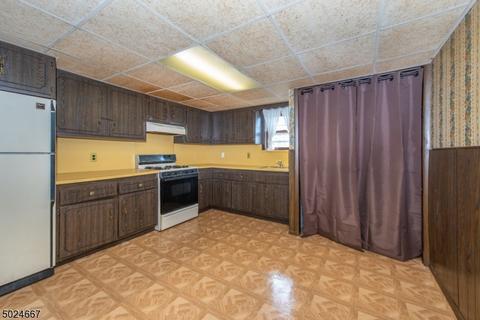 25 Cedar St, Cedar Grove, NJ 07009 photo 23