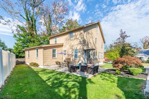 25 Cedar St, Cedar Grove, NJ 07009 photo 4