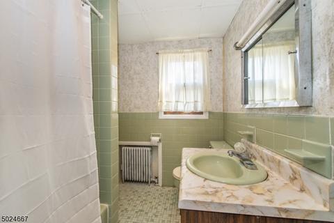 25 Cedar St, Cedar Grove, NJ 07009 photo 21