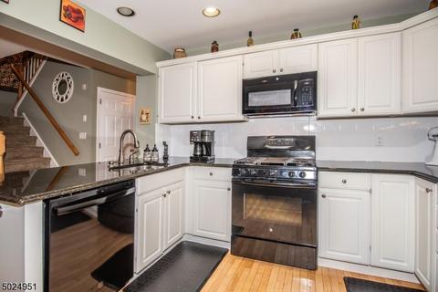 131 Rock Rd, Wayne, NJ 07470 photo 10