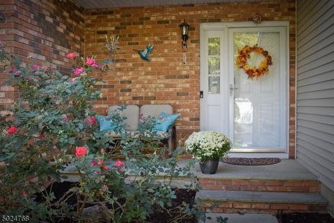 127 Bunker Hill Rd, Wayne, NJ 07470 photo 2