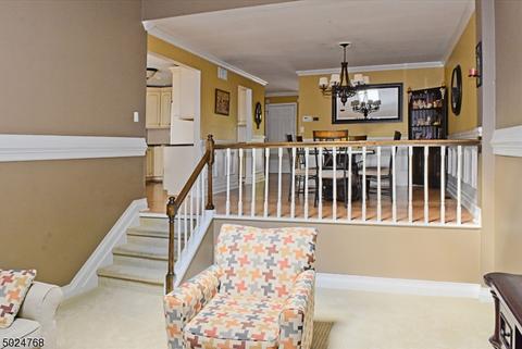 127 Bunker Hill Rd, Wayne, NJ 07470 photo 6